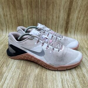 Nike Metcon 4 Women's‎ Size 8.5 White Gum Shoes Sneakers Athletic 924593-100
